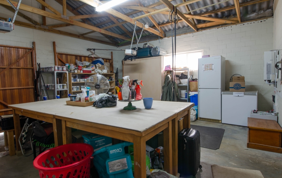 4 Bedroom Property for Sale in Pringle Bay Western Cape